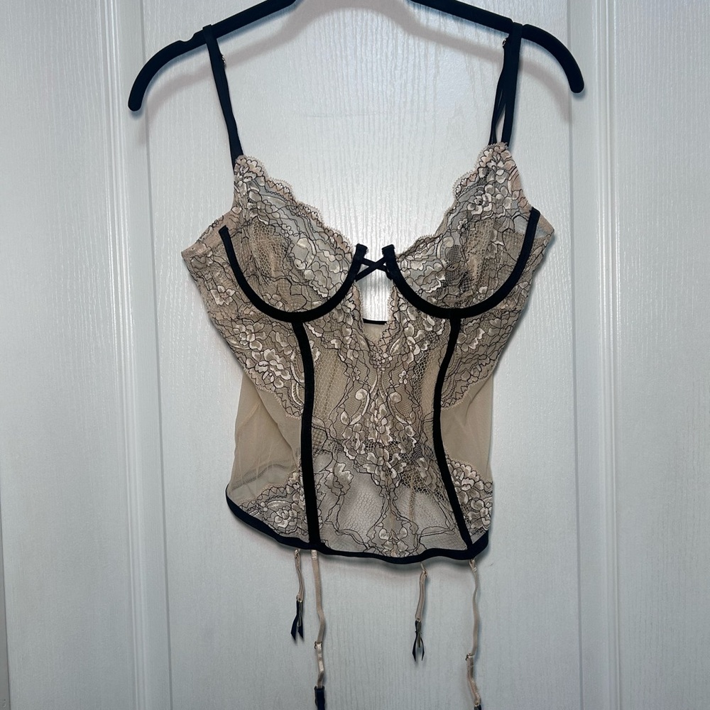 Zara Lace Bustier with Black Trim